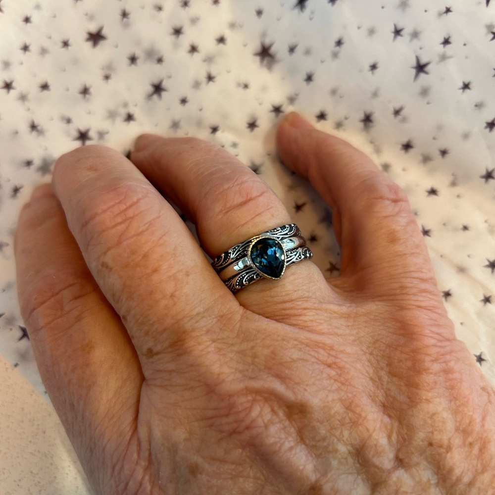 Elegant Silver and Blue Gemstone Rings